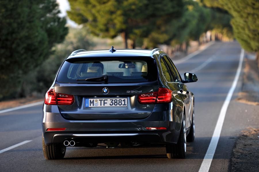  BMW 330d Touring Modern Line 2012 года  (фото 15 из 31)